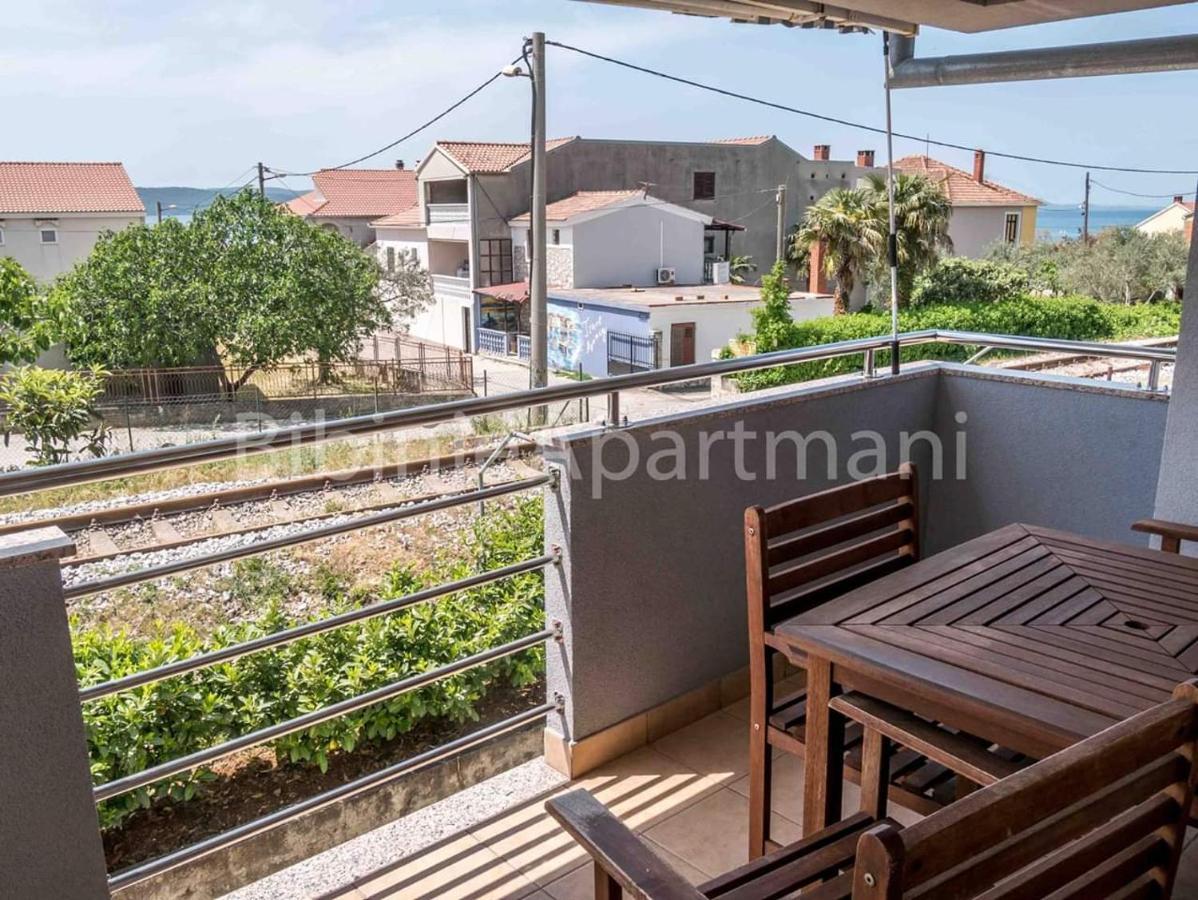 Lepur Apartment 比比涅 外观 照片